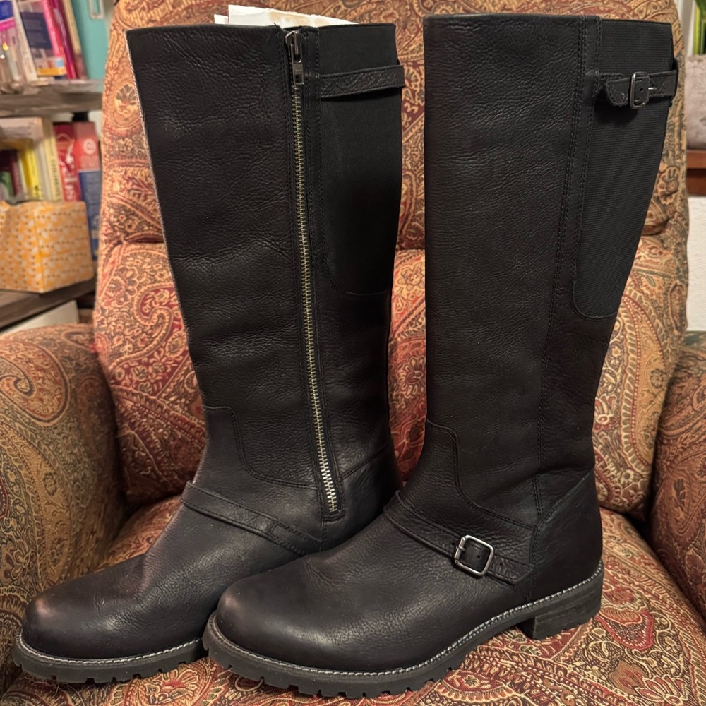 Women’s ariat boots